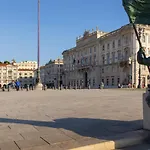 Apartmán Vista Mozzafiato Su Piazza Unita Design Vista Unica Comfort E Wifi Veloce