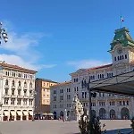 Centro Storico In Piazza Unità Moderno Wifi Ac Appartement