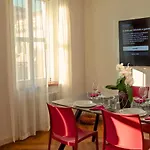 Centro Storico In Piazza Unità Moderno Wifi Ac Appartement