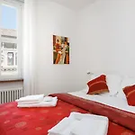 Centro Storico In Piazza Unità Moderno Wifi Ac Appartement