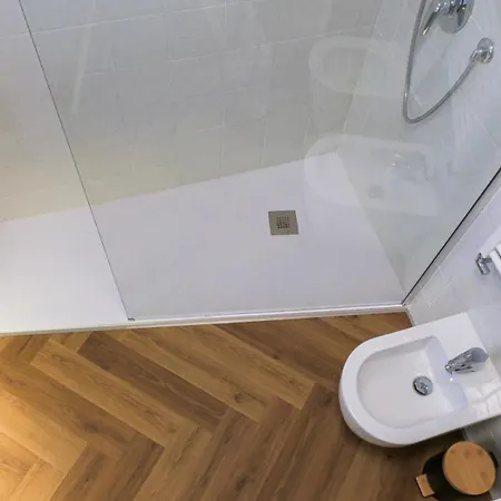 Vista Mozzafiato Su Piazza Unita Design Vista Unica Comfort E Wifi Veloce * Trieszt