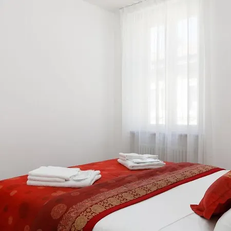 Centro Storico In Piazza Unità Moderno Wifi Ac Appartement *