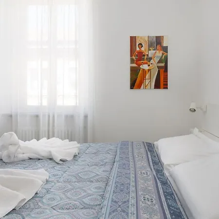 Centro Storico In Piazza Unità Moderno Wifi Ac Appartement